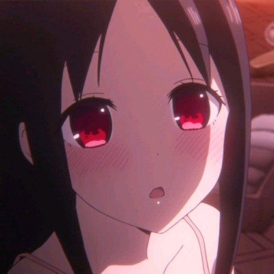 女子挖野菜挖到大蛇 双方都吓坏了